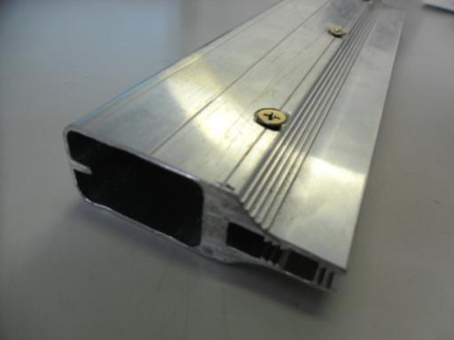 Leapfrog Light Aluminium Extruded Handle (per 1cm)